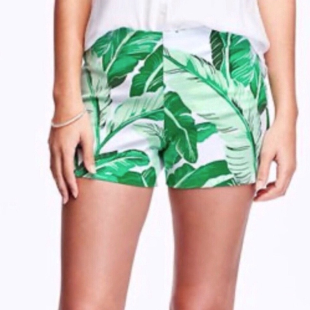 Old Navy Green and White Palm Print Side Zip Short